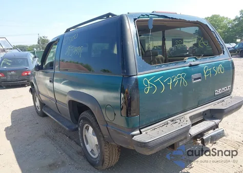 1997 Chevrolet Tahoe z USA, uszkodzony, nr VIN 3GNEK18R7VG136435